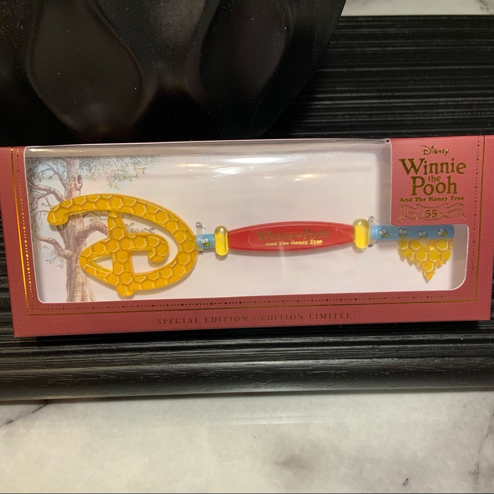 Winnie the Pooh & Honey Tree 55th Anniversary Key Special Limited Edition